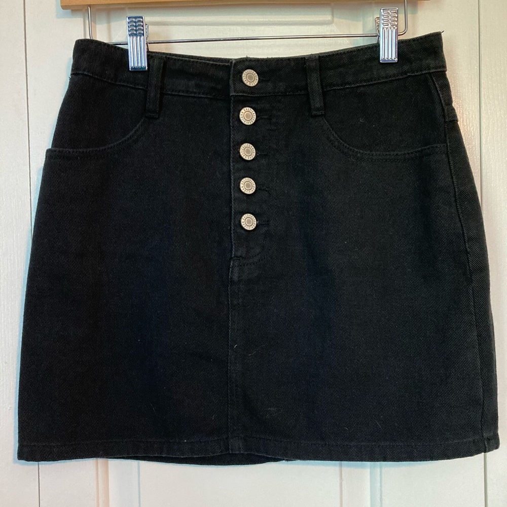 J.Galt California black mini skirt. Size medium